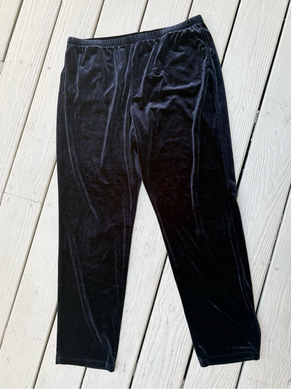 NWOT Ruby Rd. Black Velour Pants